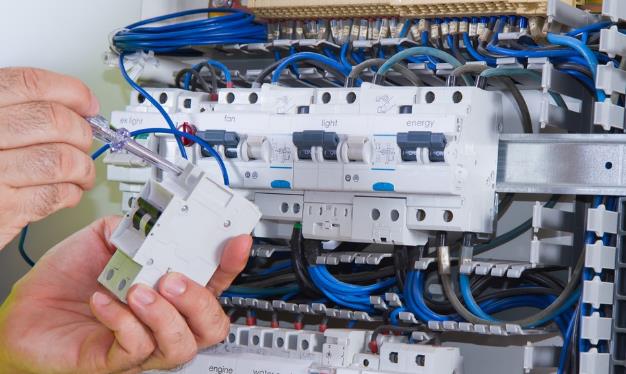 潮州電工證怎么考取需要什么條件