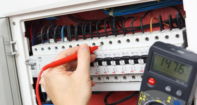 杭州考低壓電工證要多少錢(杭州低壓電工證補貼多少錢)